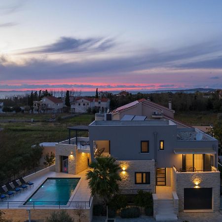 Villa Roca With Heated Pool And Sauna Privlaka  Eksteriør bilde