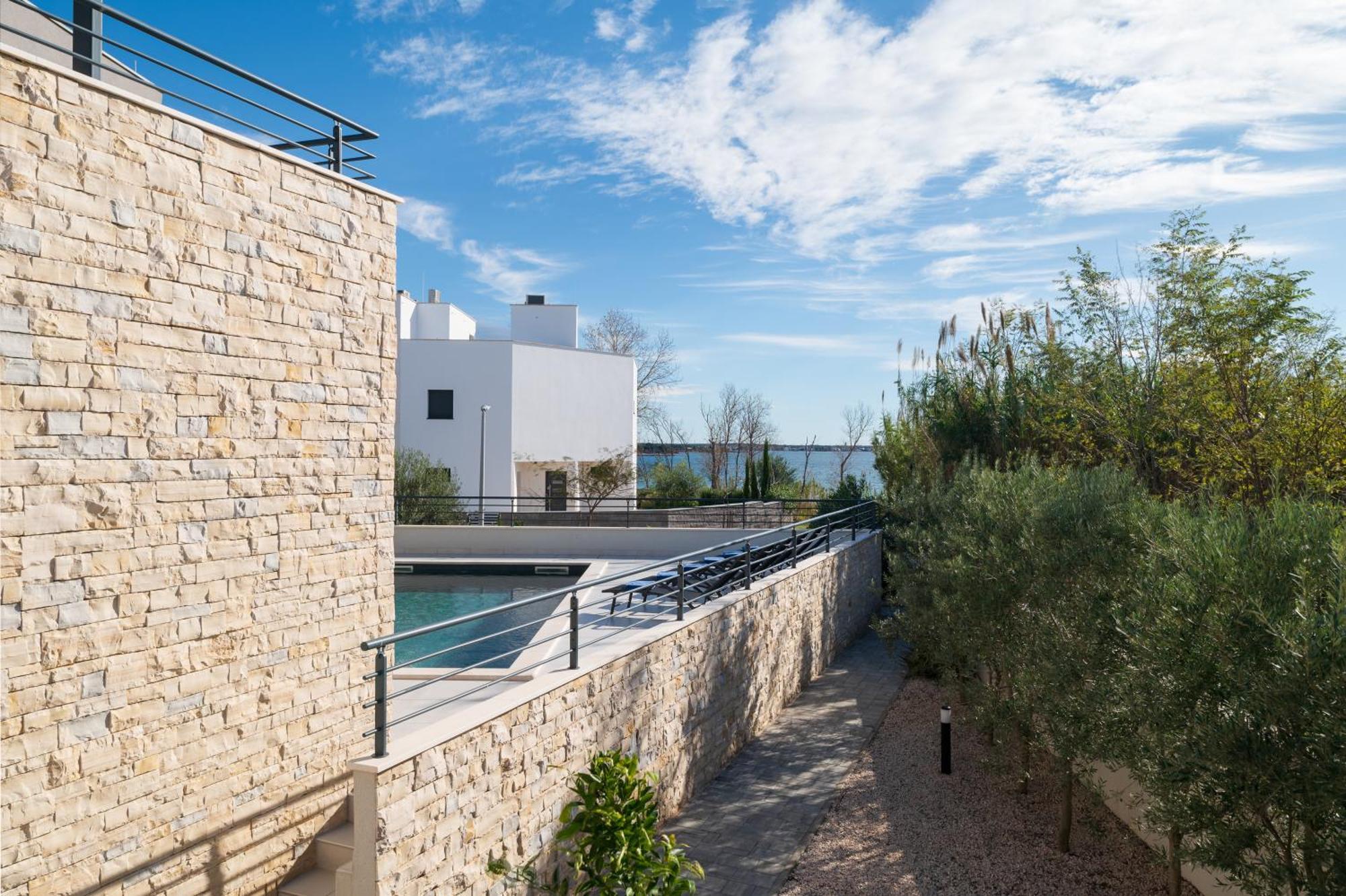 Villa Roca With Heated Pool And Sauna Privlaka  Eksteriør bilde