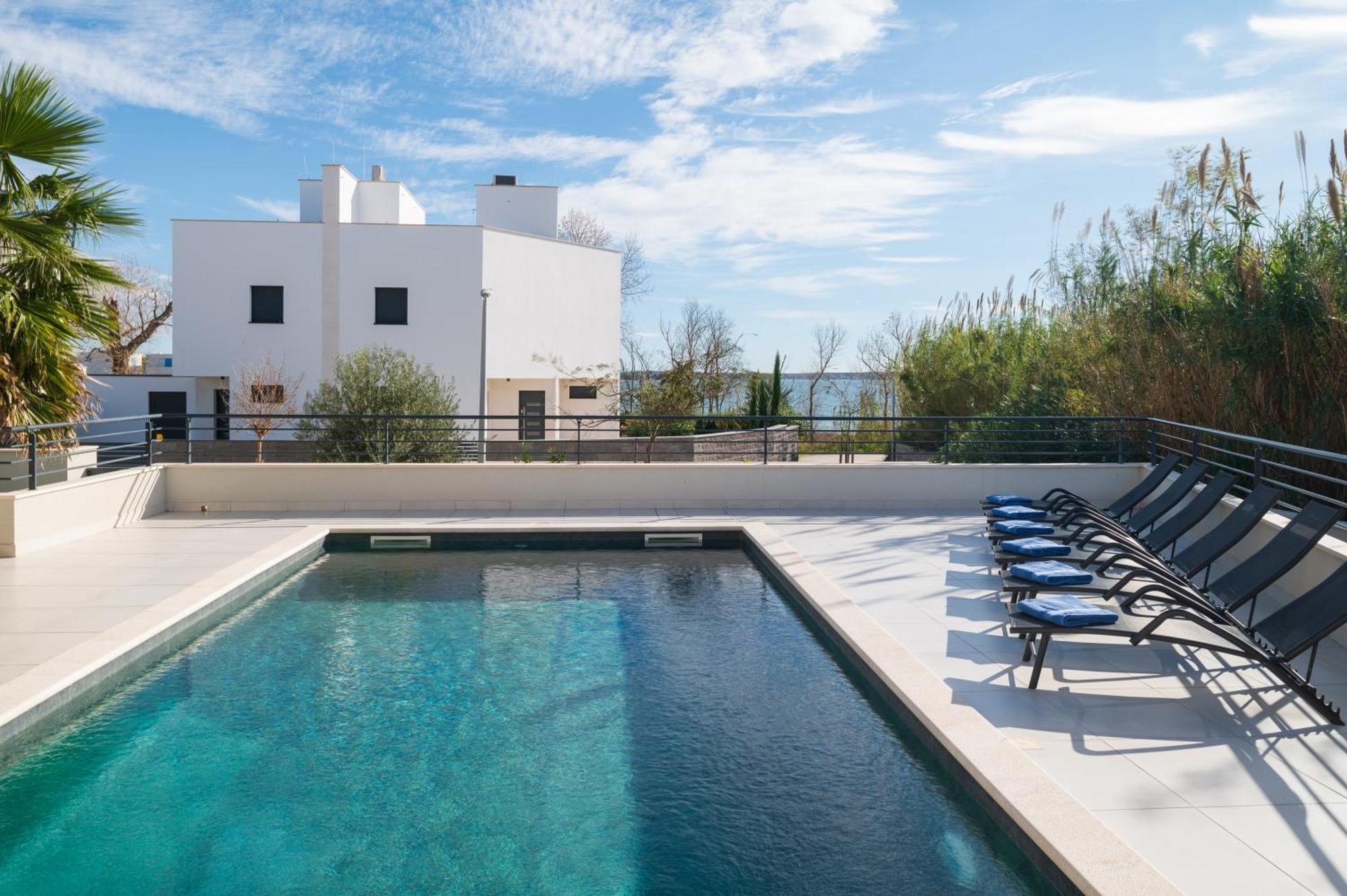 Villa Roca With Heated Pool And Sauna Privlaka  Eksteriør bilde