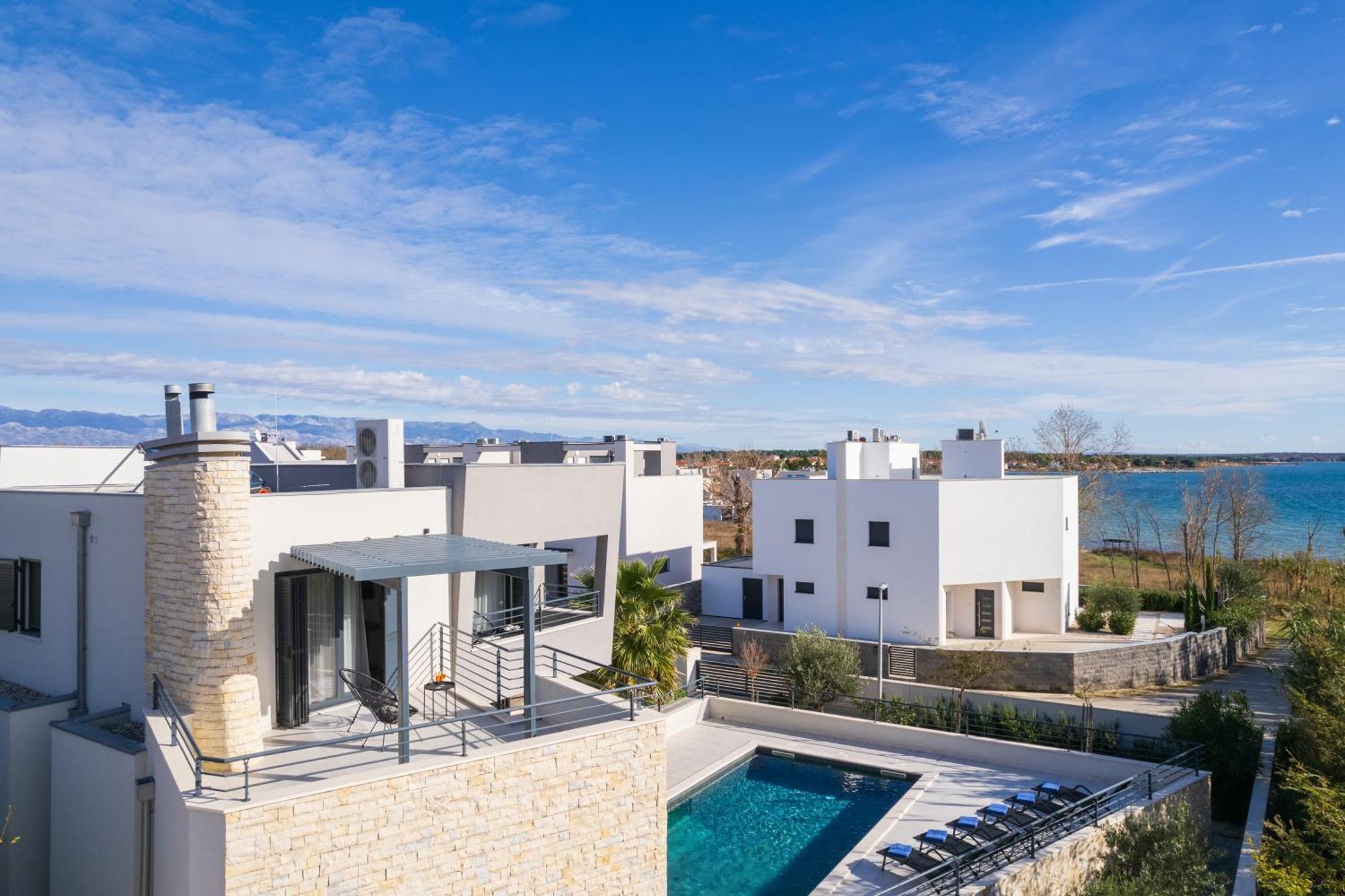 Villa Roca With Heated Pool And Sauna Privlaka  Eksteriør bilde